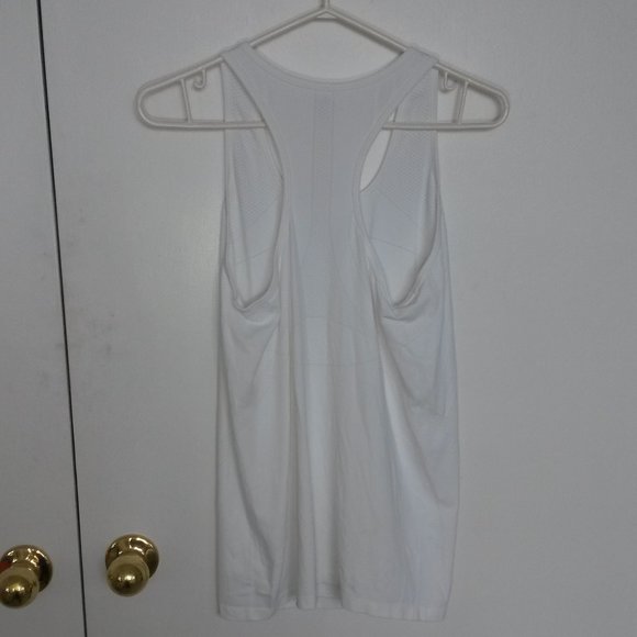 Gap Fit Racerback Tank, Large - Picture 2 of 2